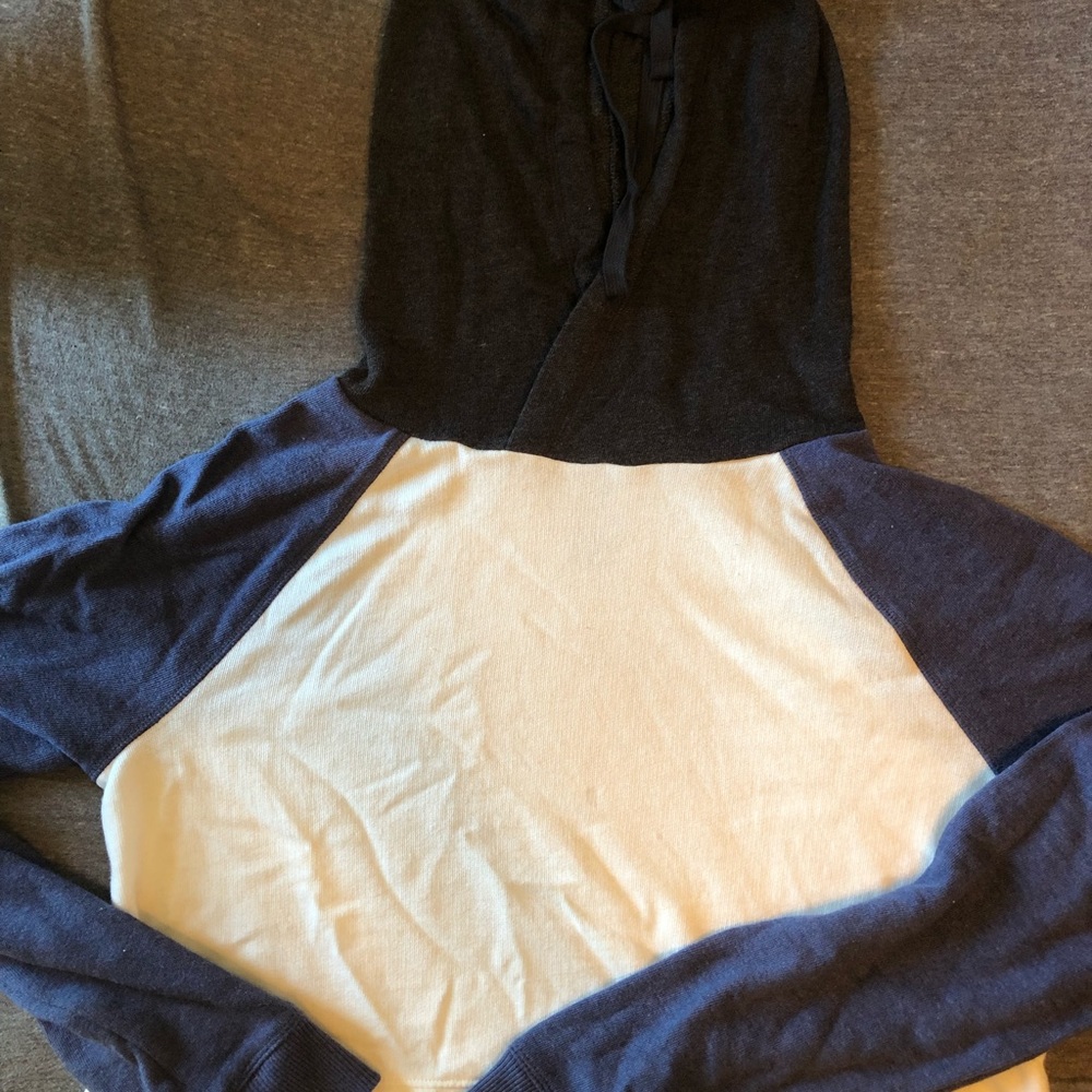 NWT Cropped Hoodie- Super Soft!